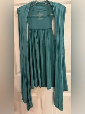 Blue-Green Sleeveless Cardigan Vest